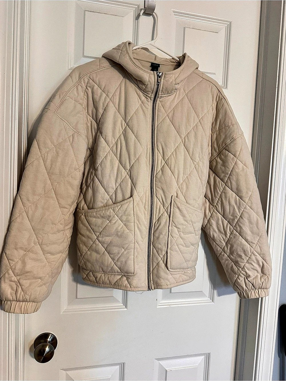 Wild Fable Quilted Hooded Jacket in Beige Size Medium Like New